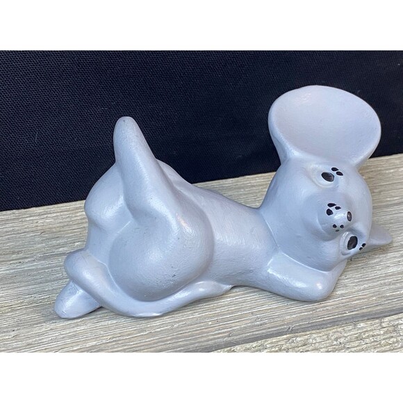 Vtg Hand Painted Ceramic Mouse Figurine Laying Lazy Seductive Gray Big Ears 6” - Picture 3 of 9